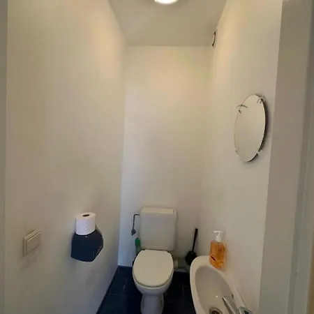 Habitación en casa particular Lodelinsart *